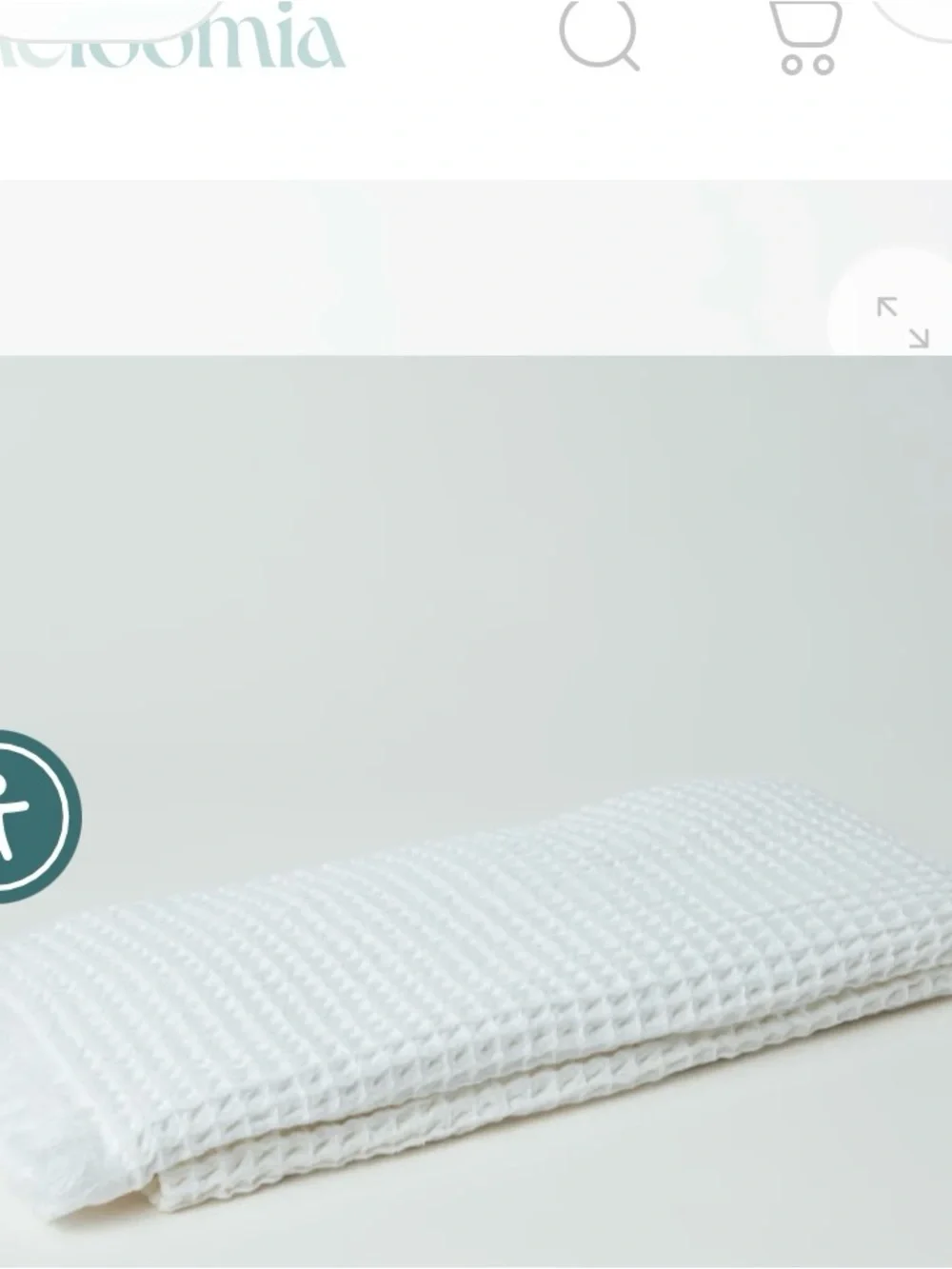 Waffle-Texture Bath Towel in White - Soft, Breathable 100 % Cotton